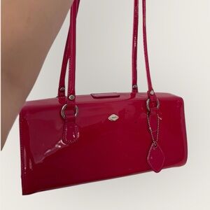 I Santi Italian shiny hot pink handle shoulder bag magnetic closure
